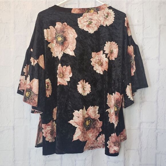 YOUNG AT HEART Floral Velour V-neck Top - Picture 5 of 5